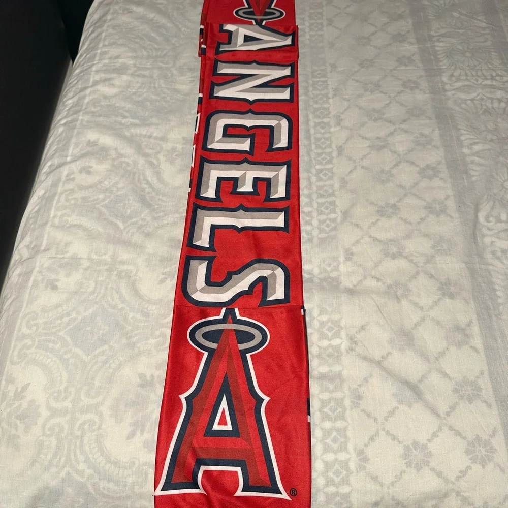 Red Angels Scarf